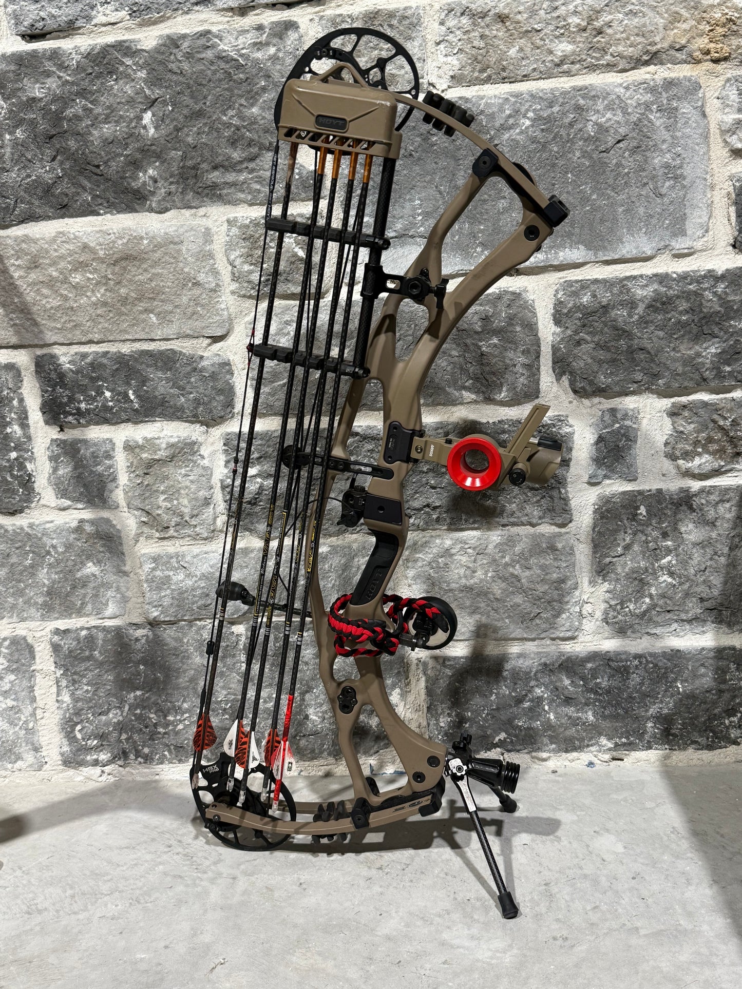 Hoyt RX7 Ultra (RTH) 80 lbs!