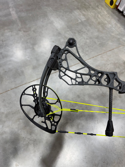 USED Mathews ARC 30-SHALE
