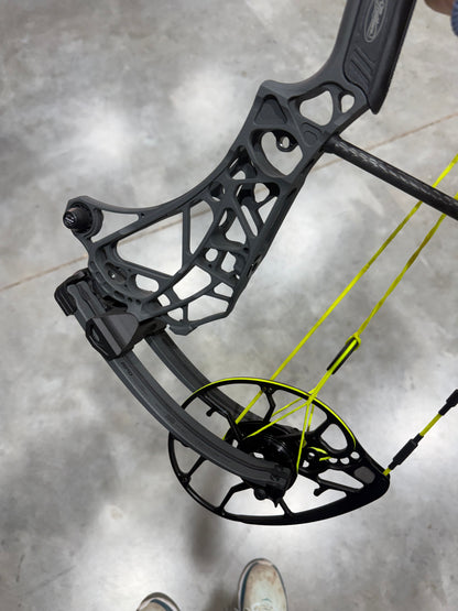 USED Mathews ARC 30-SHALE