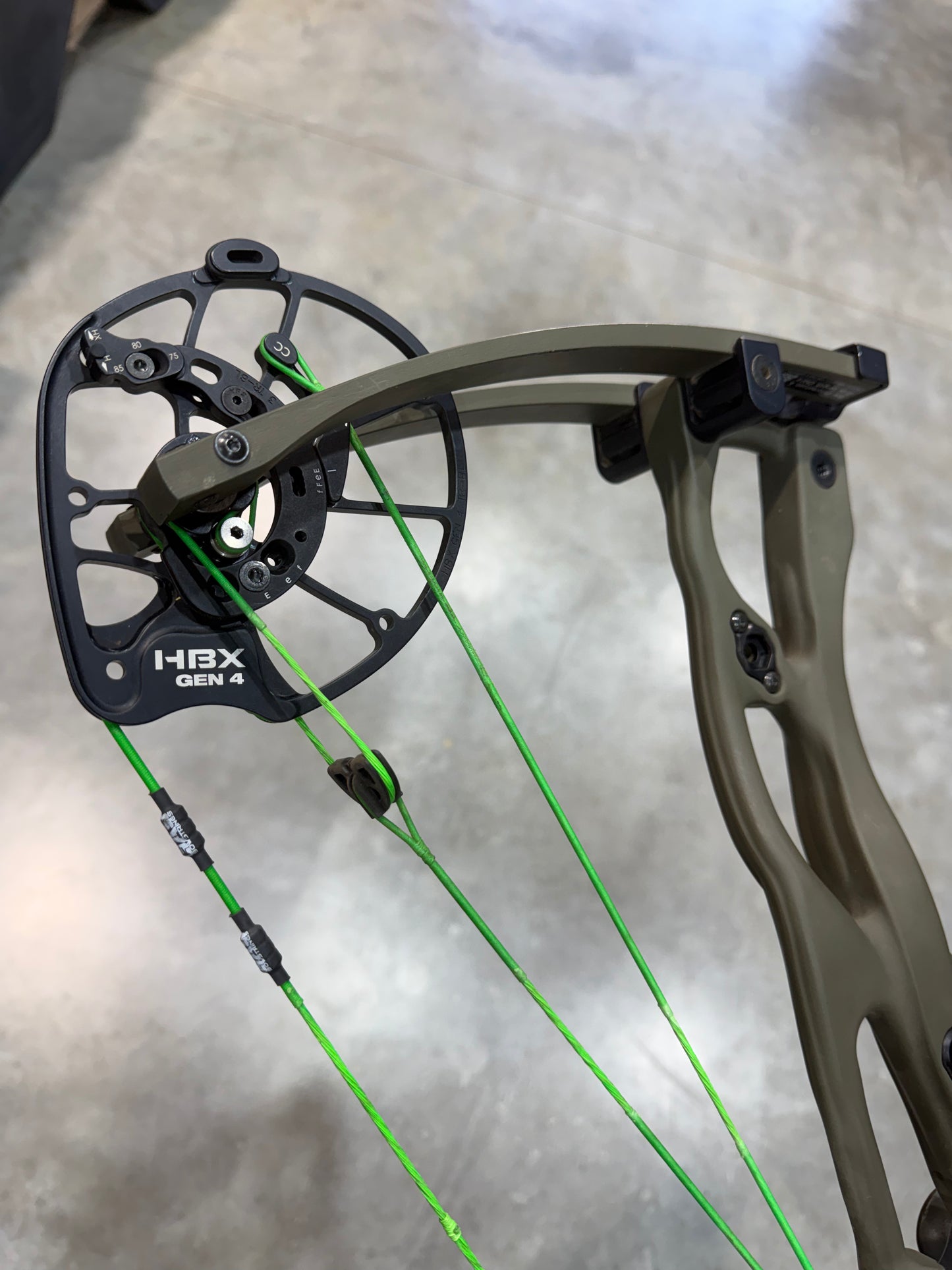 Used Hoyt RX9 80#