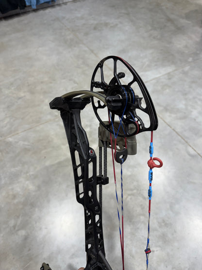 Custom Lift 33