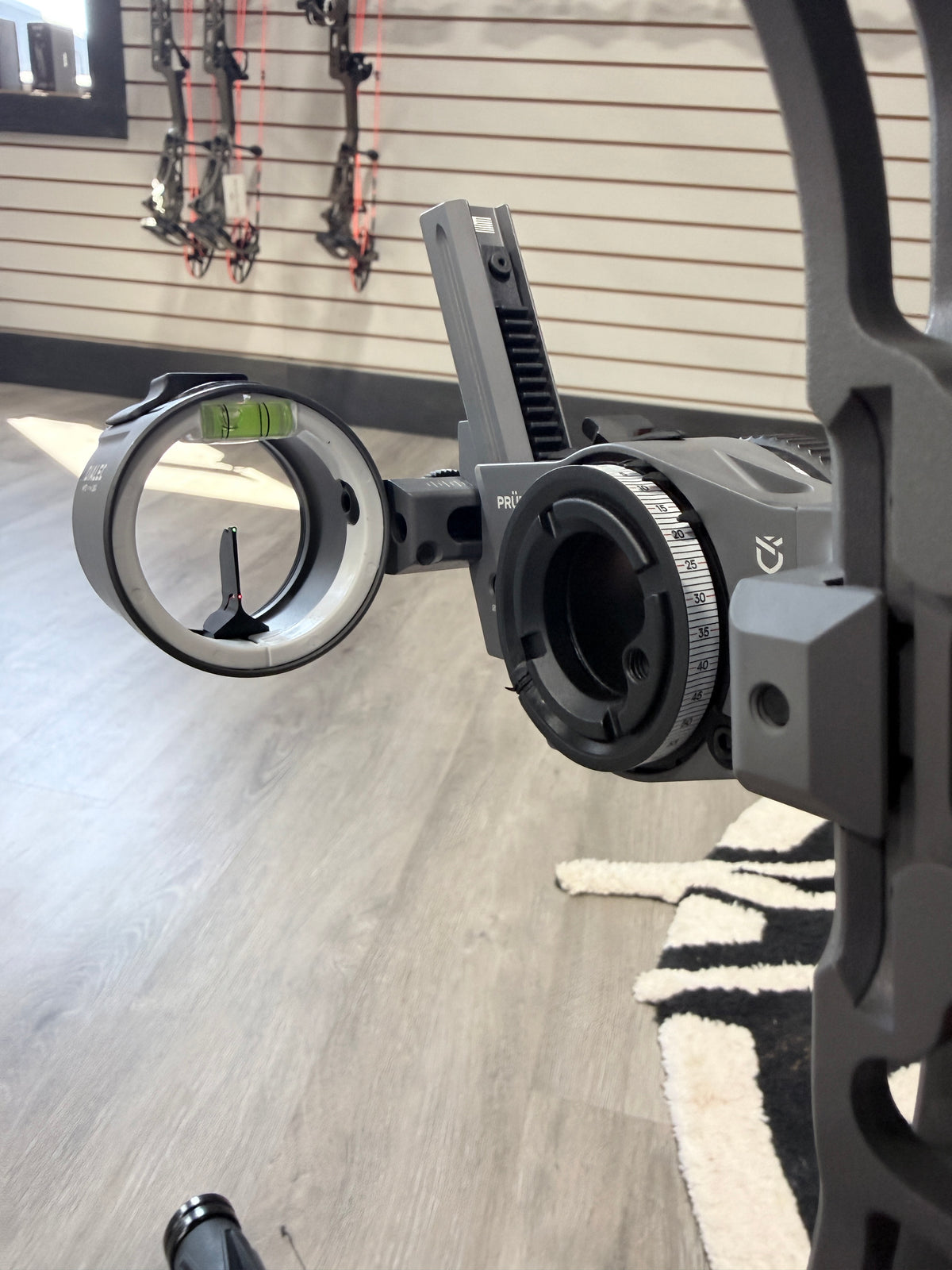 Used Loaded Hoyt ALPHA AX-2 32 (WAFFLE)