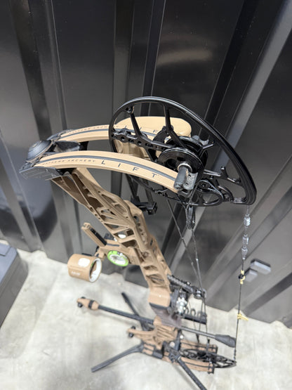 USED Lift 29.5 FULLY LOADED-WAFFLE