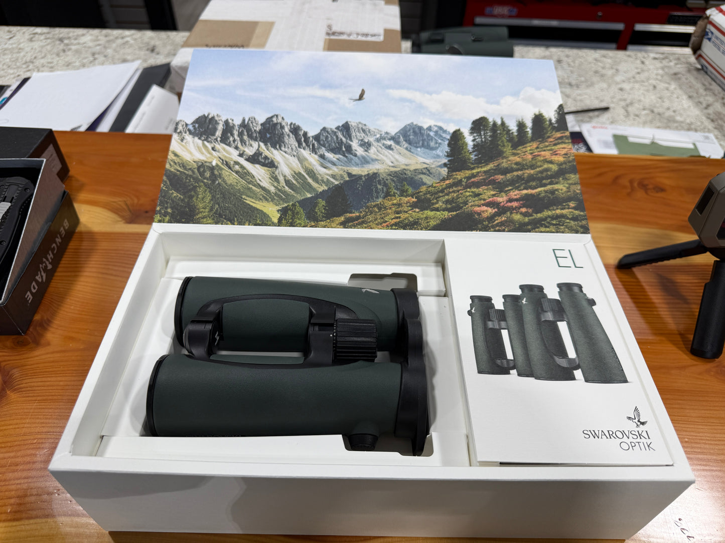 Demo Swarovski EL 10x42 Binoculars
