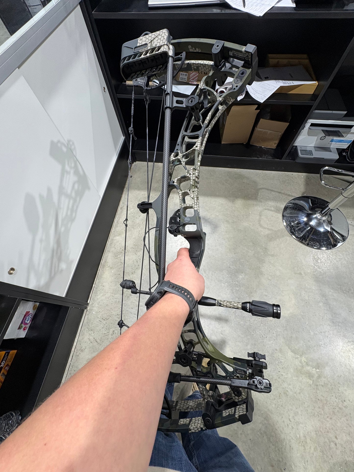 Used Hoyt ALPHA AX-2 32