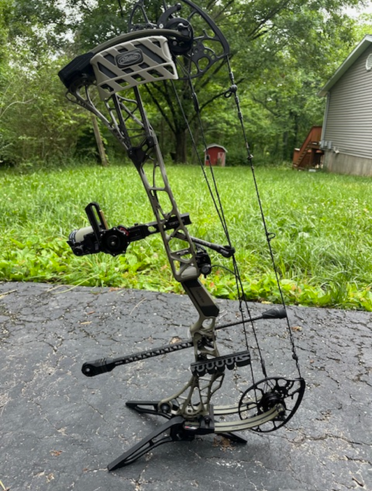 Used LEFT HAND Lift 29.5 Raffle