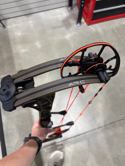 USED- Kodiak ARC 30 with custom Match strings